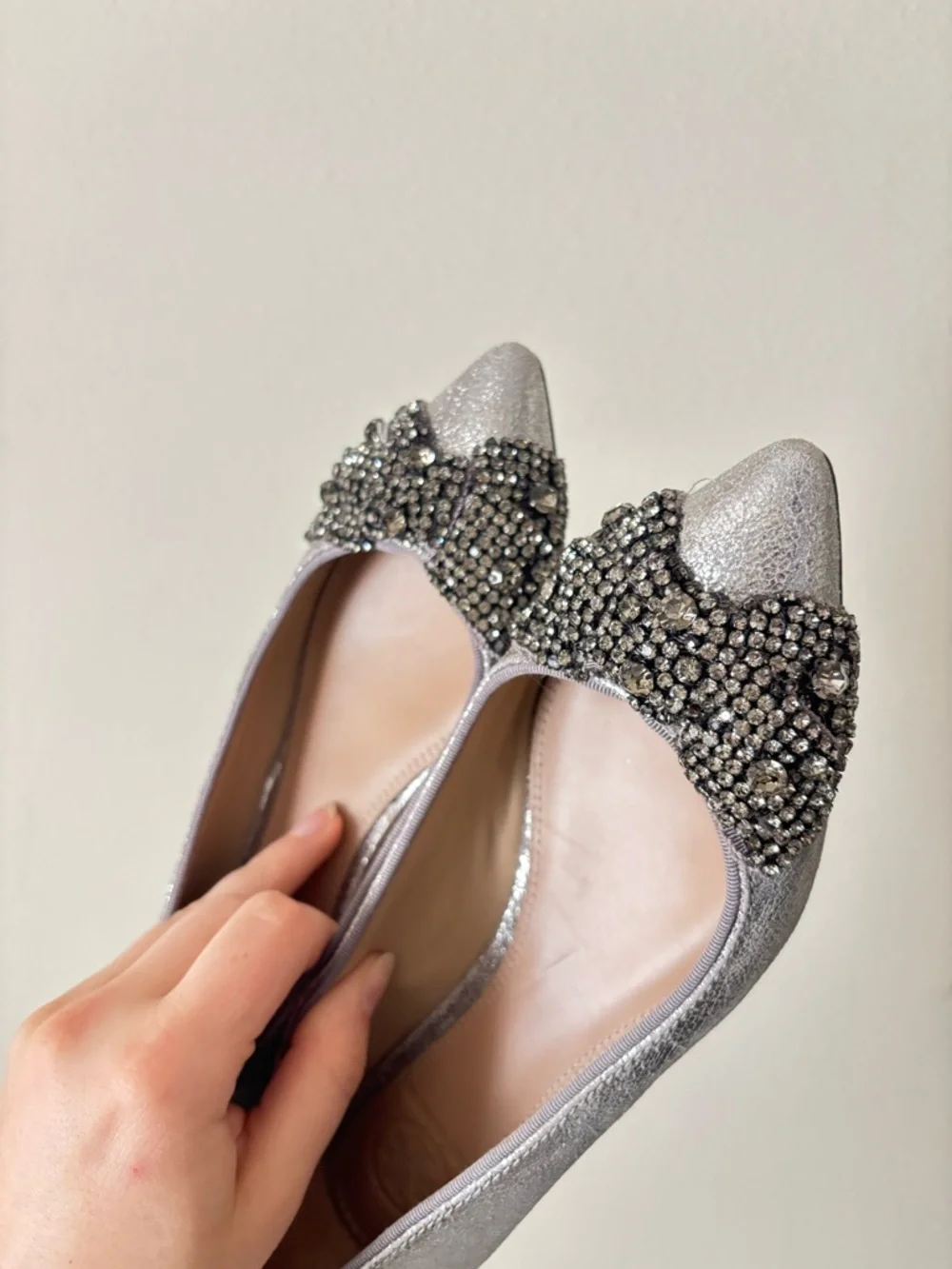Tory Burch Silver Pointed Silver Bow Ballet Flats with Crystal Embellishment 5.5